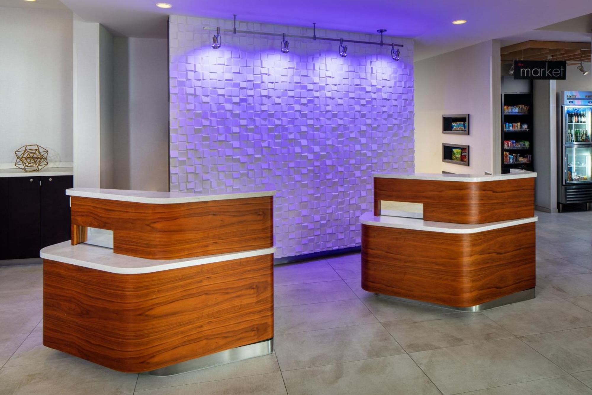 Courtyard By Marriott Charleston Downtown/Civic Center Exterior foto