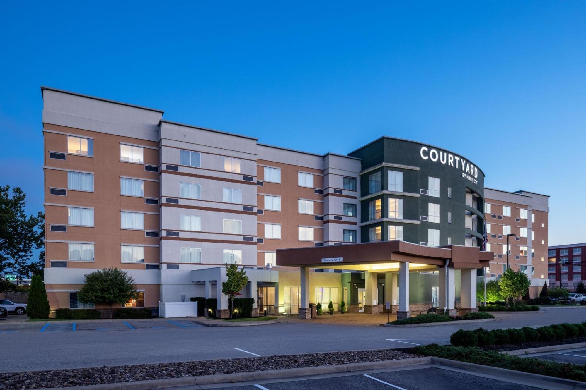 Courtyard By Marriott Charleston Downtown/Civic Center Exterior foto